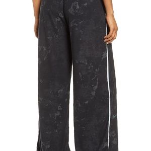 NWT Nike Womens Athletic Solid Track Pants XXL